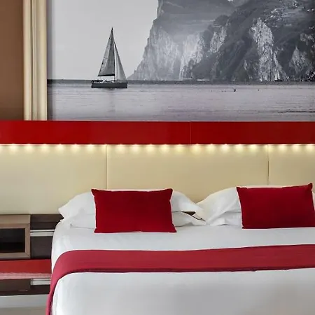 Hotel Kairos Garda Castelnuovo del Garda
